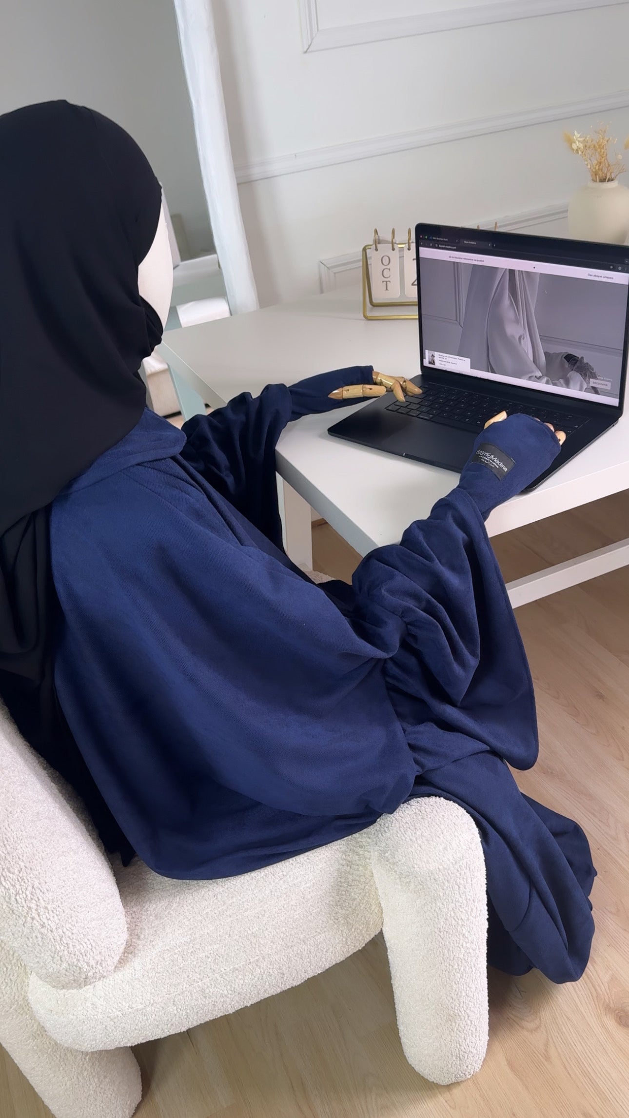 Abaya Lina