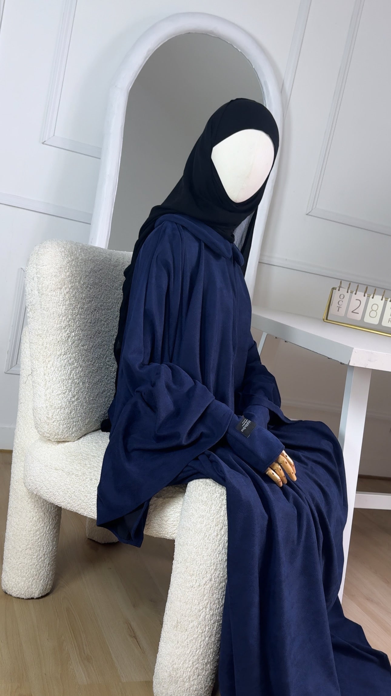 Abaya Lina